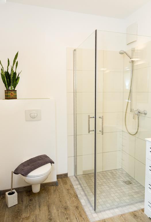 Apartment Yachthafen Waren Екстериор снимка